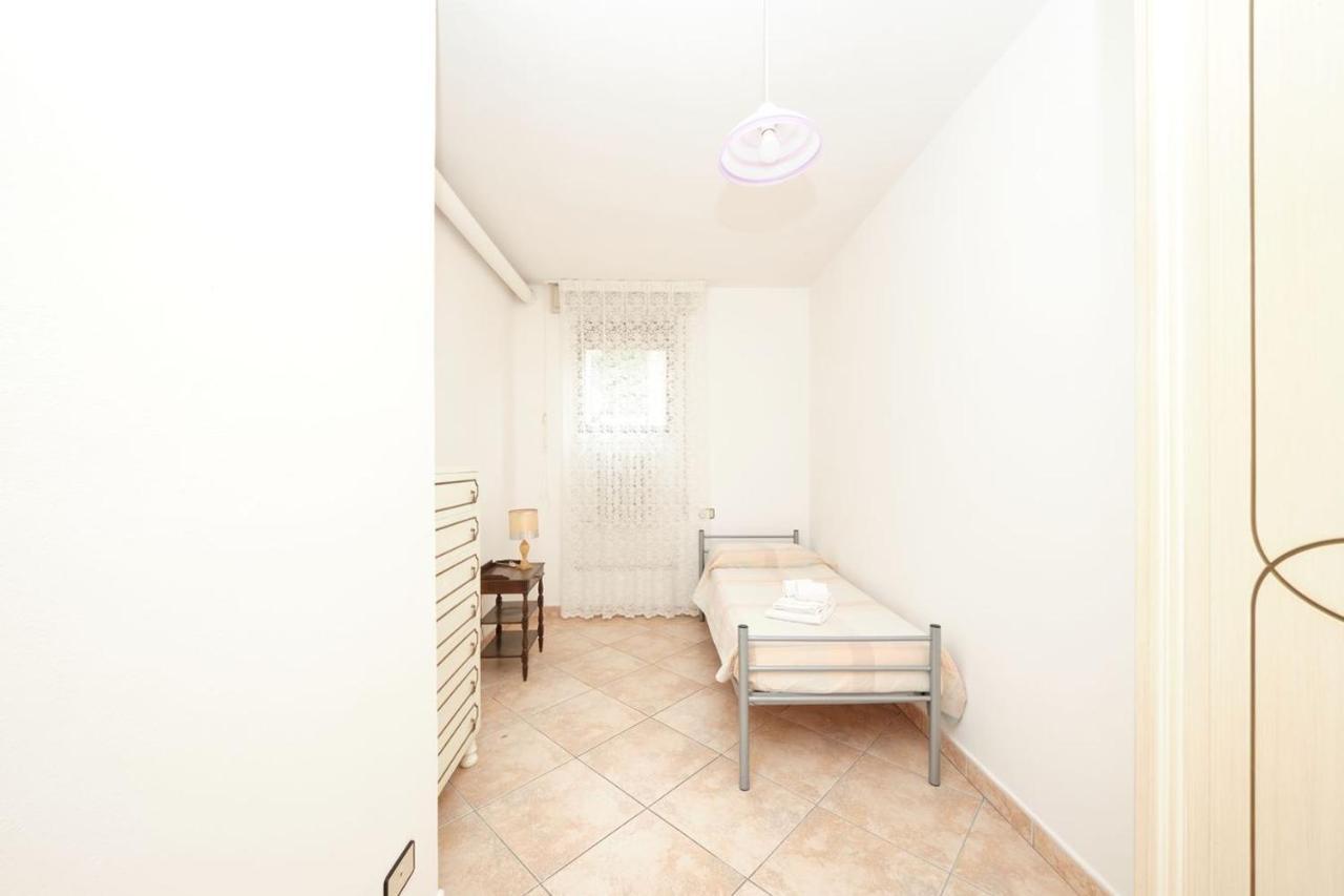 Appartamento Floriana Дезенцано-дель-Гарда Экстерьер фото
