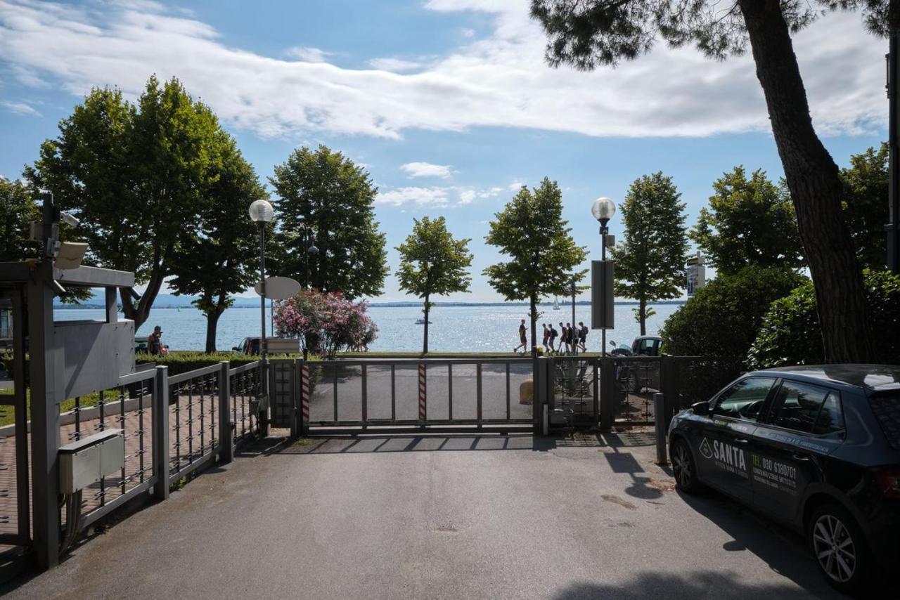 Appartamento Floriana Дезенцано-дель-Гарда Экстерьер фото